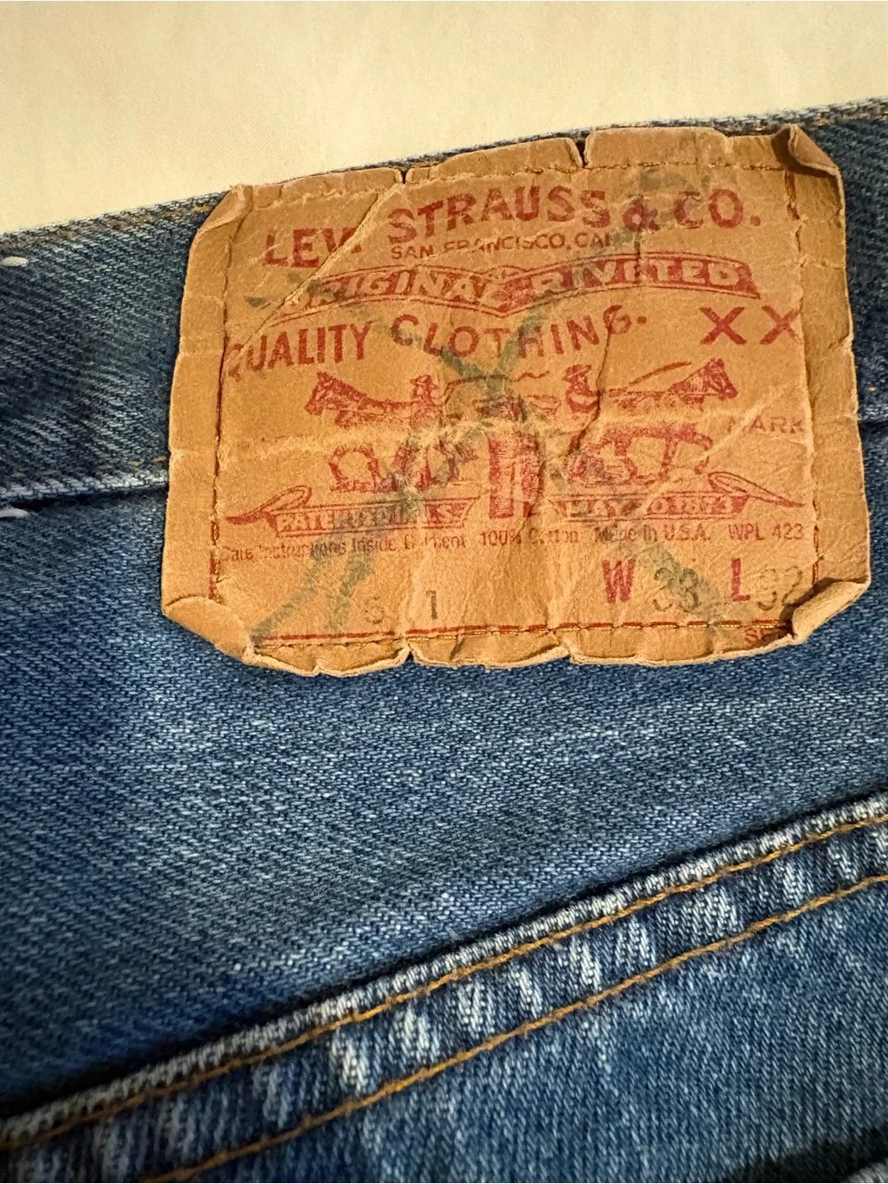 Vintage Levis 501 32x28 USA Made - 1980s